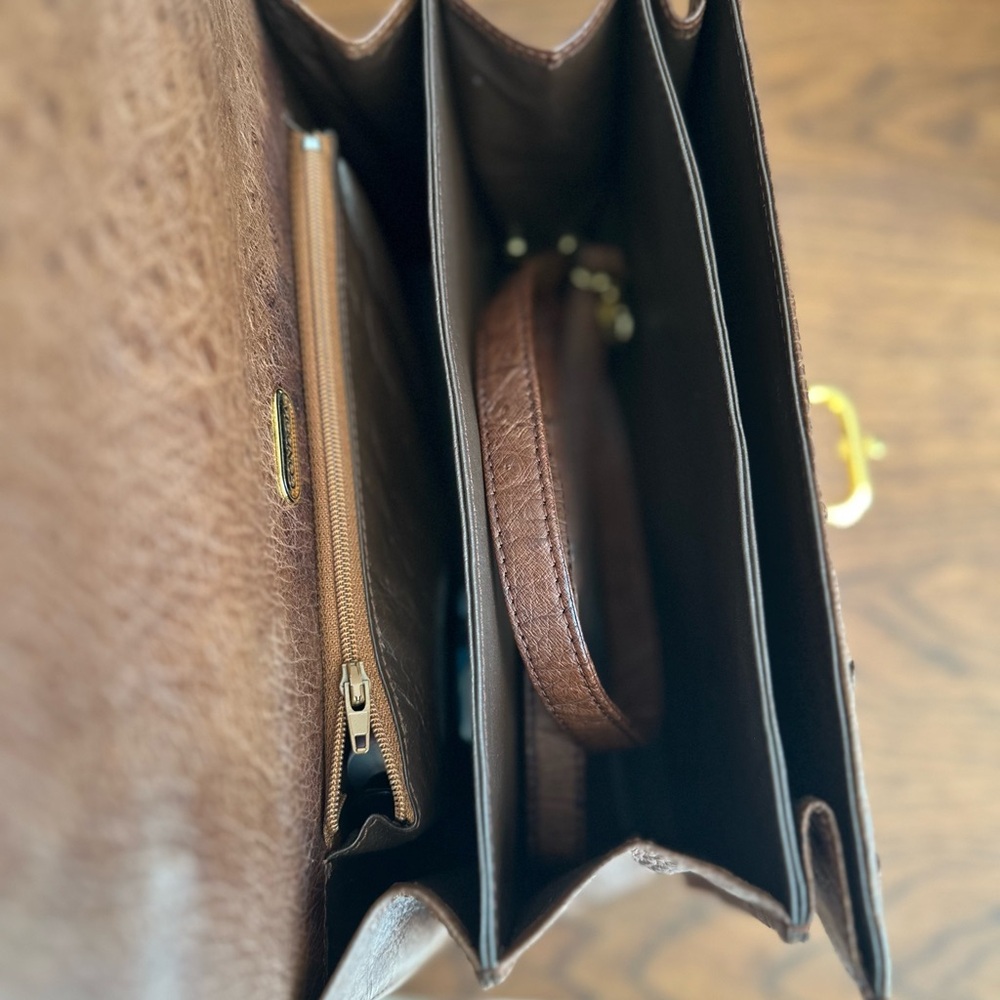 Elegant Brown ostrich Leather Handbag - Picture 6 of 7